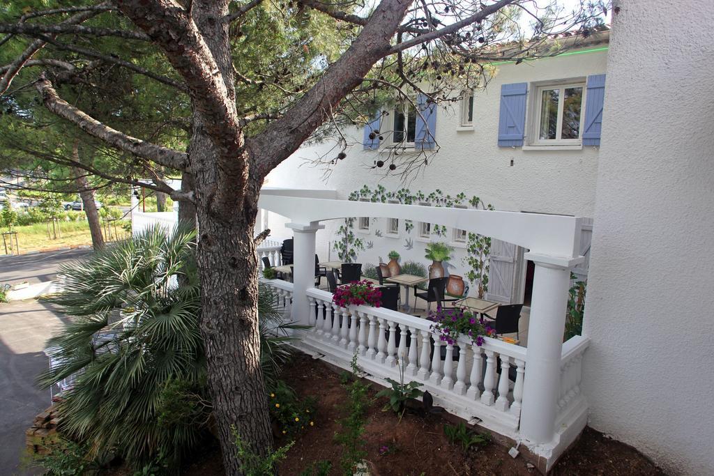 Le Sarac Hotel Clermont-l'Herault Exterior photo